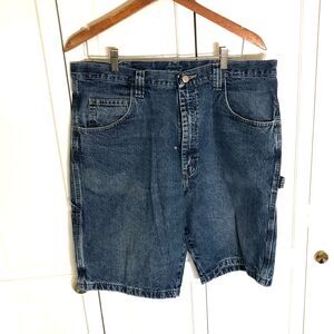 Wrangler Authentic Issue Men's Size 38 Carpenter Denim Jean Shorts Distressed